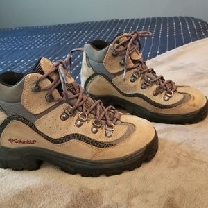Columbia hiking boots